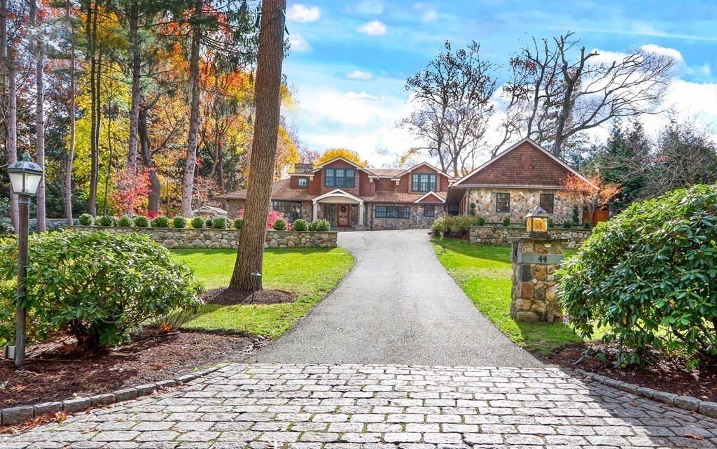 44 Myopia Road Winchester, MA 01890 - Photo 2 of 42