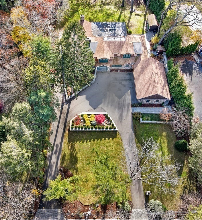 44 Myopia Road Winchester, MA 01890 - Photo 3 of 42