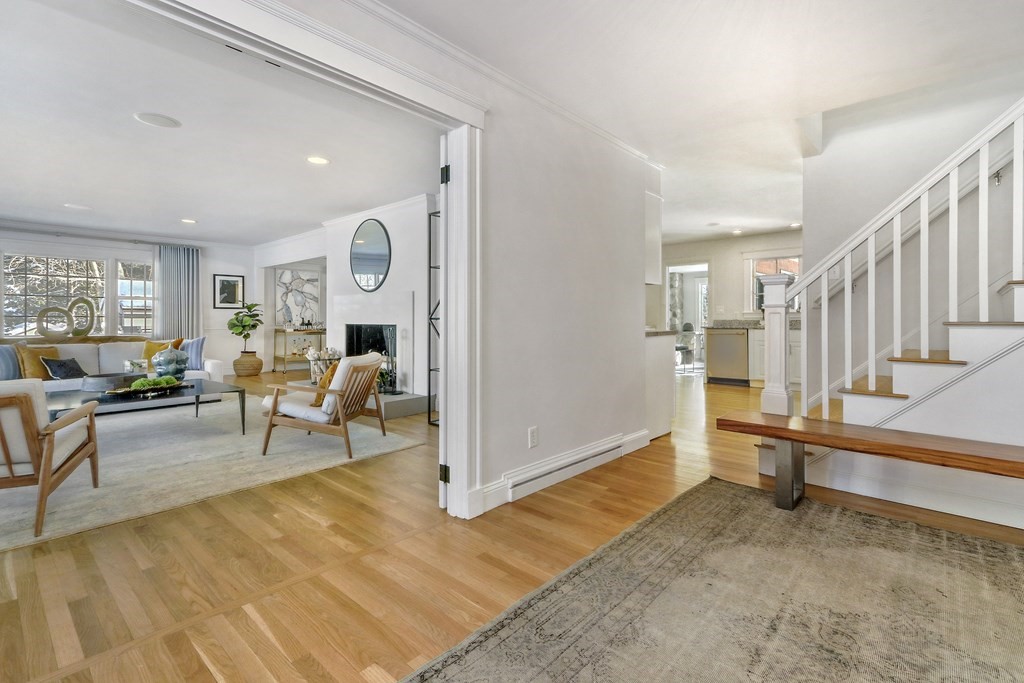 44 Myopia Road Winchester, MA 01890 - Photo 6 of 42