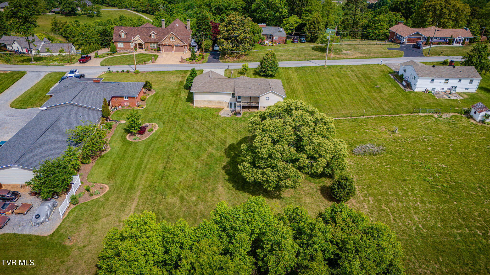 4653 Old Stage Road Kingsport, TN 37664 - Photo 29 of 35 103