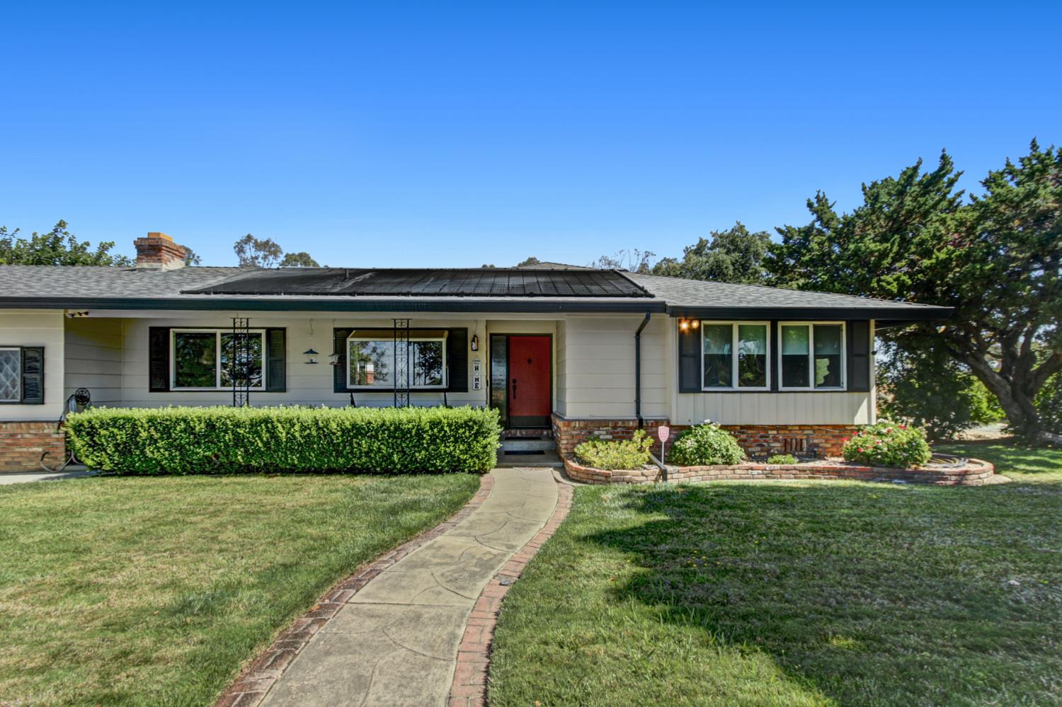 9529 Sheldon Road Elk Grove, CA 95624 - Photo 3 of 68