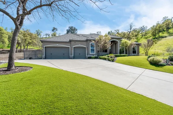 $1,149,000 | 21844 Fairway Oaks Lane, Friant, CA 93626