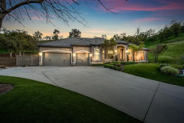 $1,149,000 | 21844 Fairway Oaks Lane, Friant, CA 93626