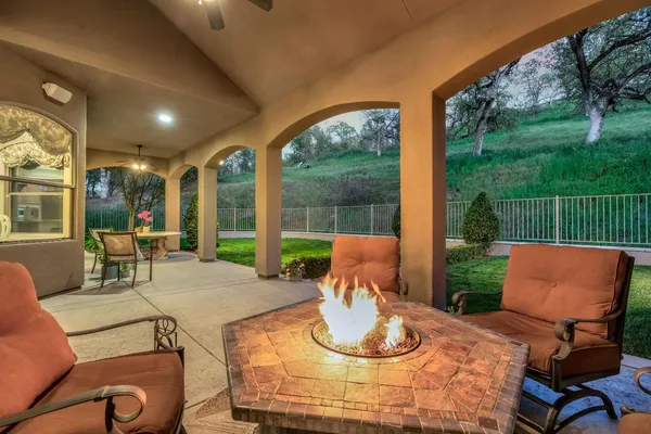 $1,149,000 | 21844 Fairway Oaks Lane, Friant, CA 93626