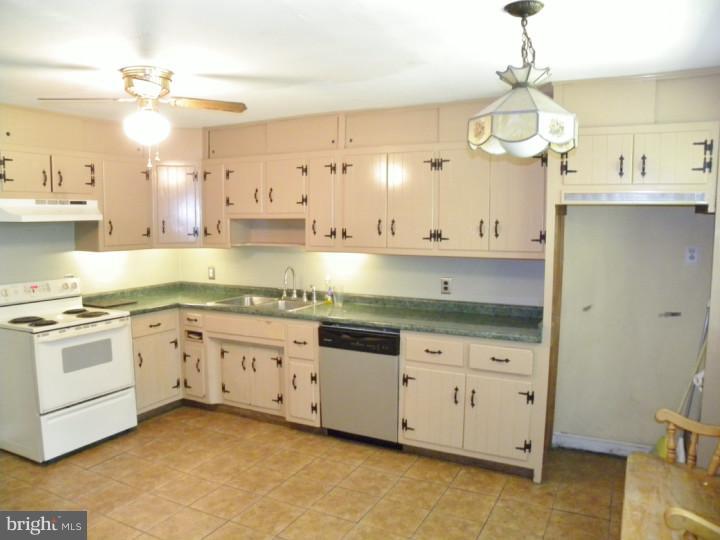 705 Roberts Road Lower Gwynedd, PA 19002 - Photo 12 of 21 Gallery Image 12