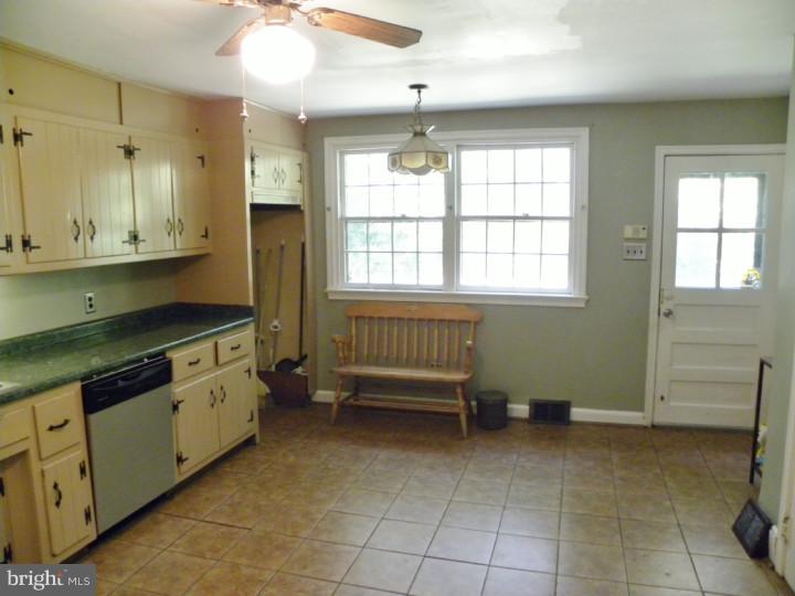 705 Roberts Road Lower Gwynedd, PA 19002 - Photo 13 of 21 Gallery Image 13