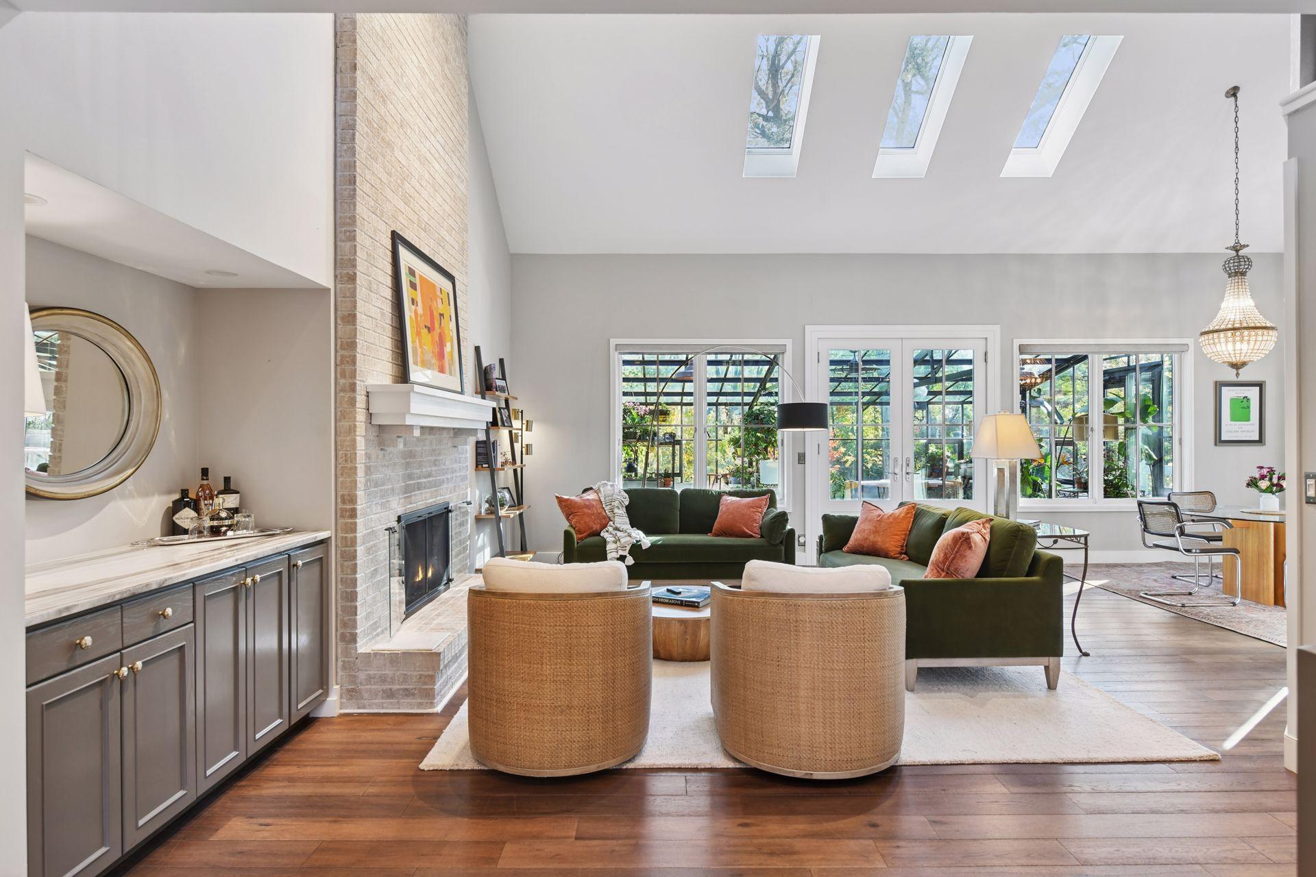 4811 Highland Road Minnetonka, MN 55345 - Photo 2 of 30