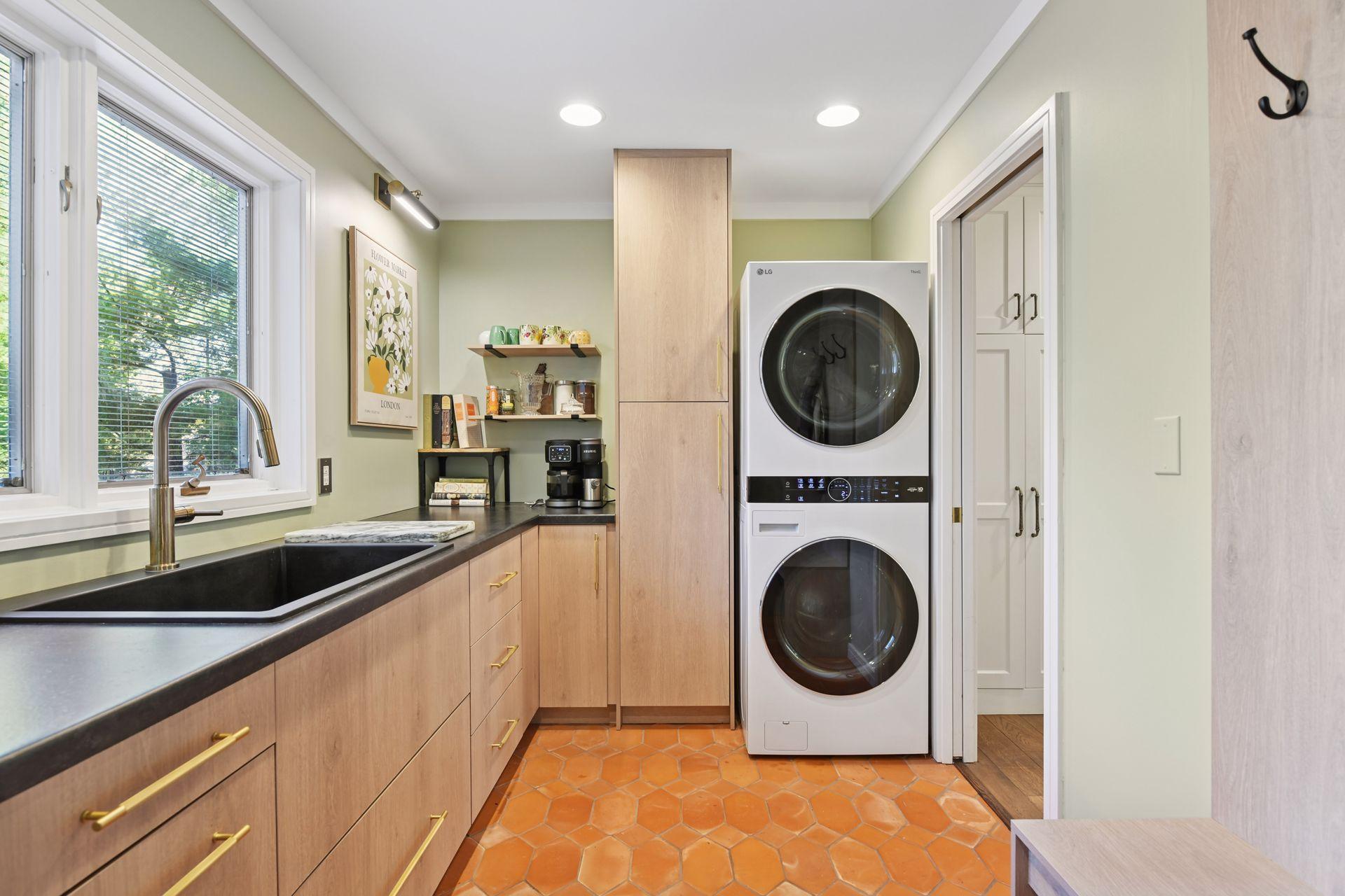 4811 Highland Road Minnetonka, MN 55345 - Photo 10 of 30