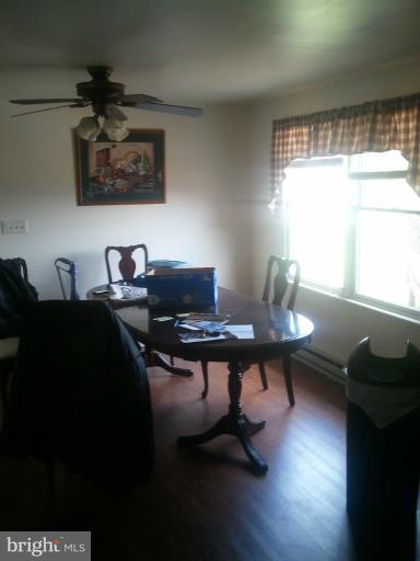 202 Traveller Road Falling Waters, WV 25419 - Photo 4 of 8 Living Room