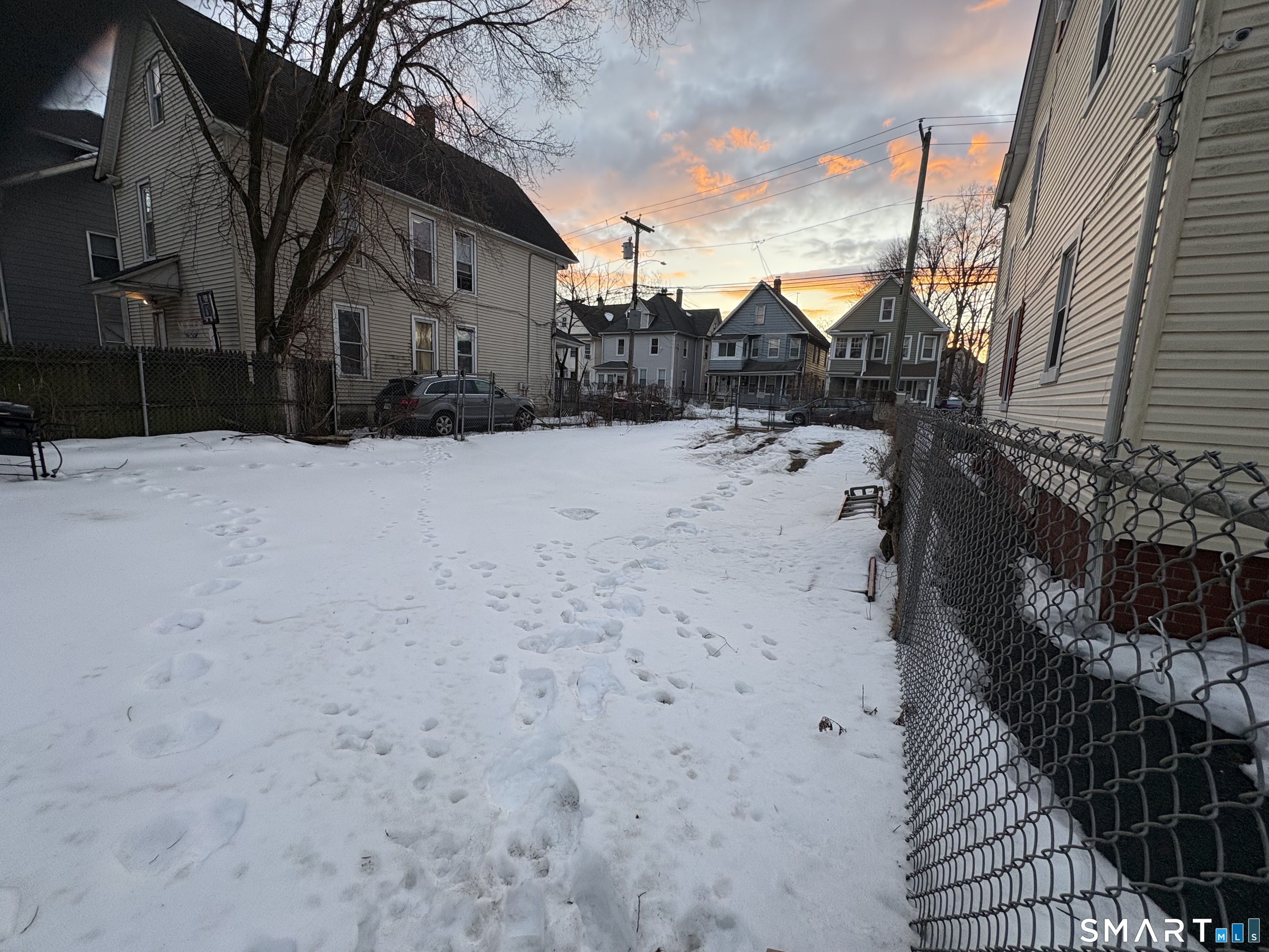 202 Hewitt Street Bridgeport, CT 06607 - Photo 4 of 5