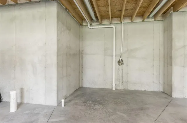 $394,900 | 19044 Pawnee Court, St. Joseph, MO 64505