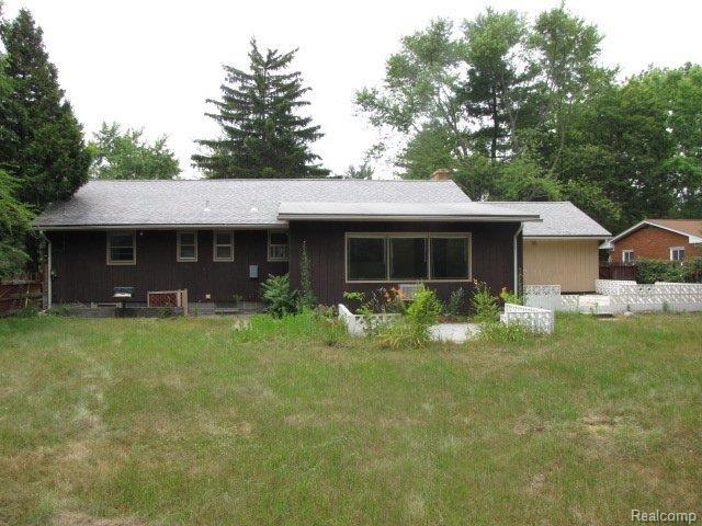 22190 Berg Road Southfield, MI 48033 - Photo 1 of 5 Exterior