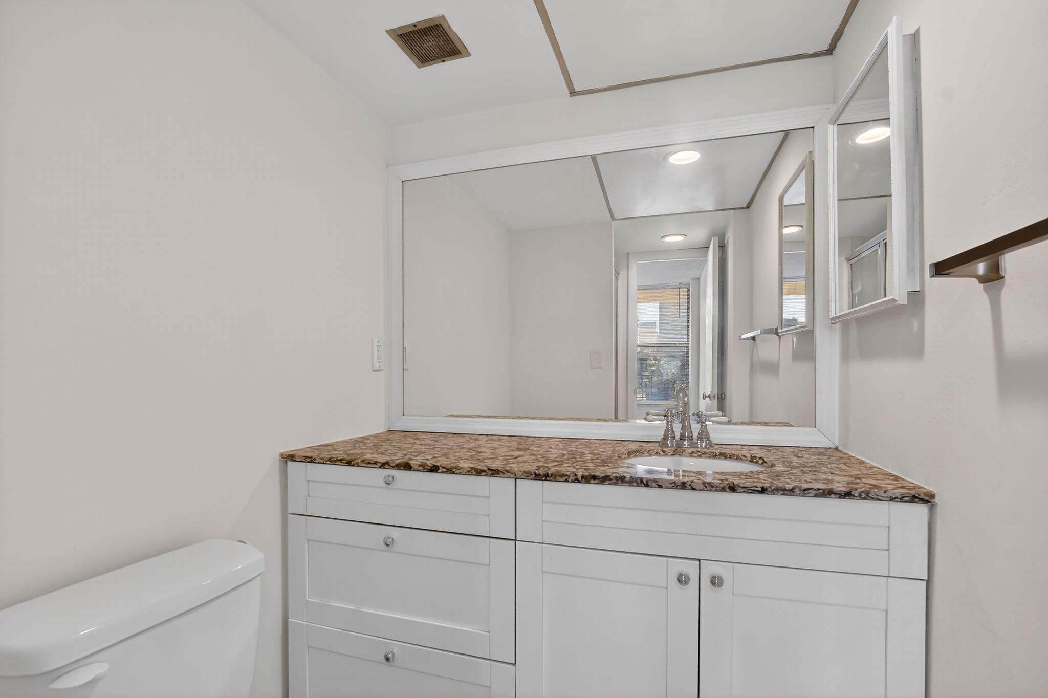 11 Royal Palm Way, Unit 3040 Boca Raton, FL 33432 - Photo 29 of 68 25-web-or-mls-DSC_1900