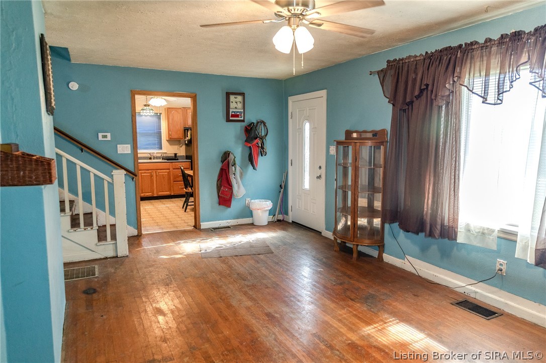 45 Howard Street Austin, IN 47102 - Photo 3 of 41