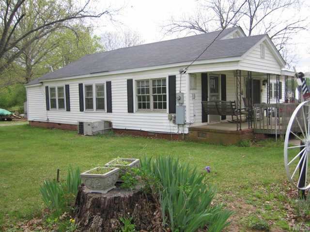 654 Gibson Road Mebane, NC 27302 - Photo 3 of 12 Gallery Image 3
