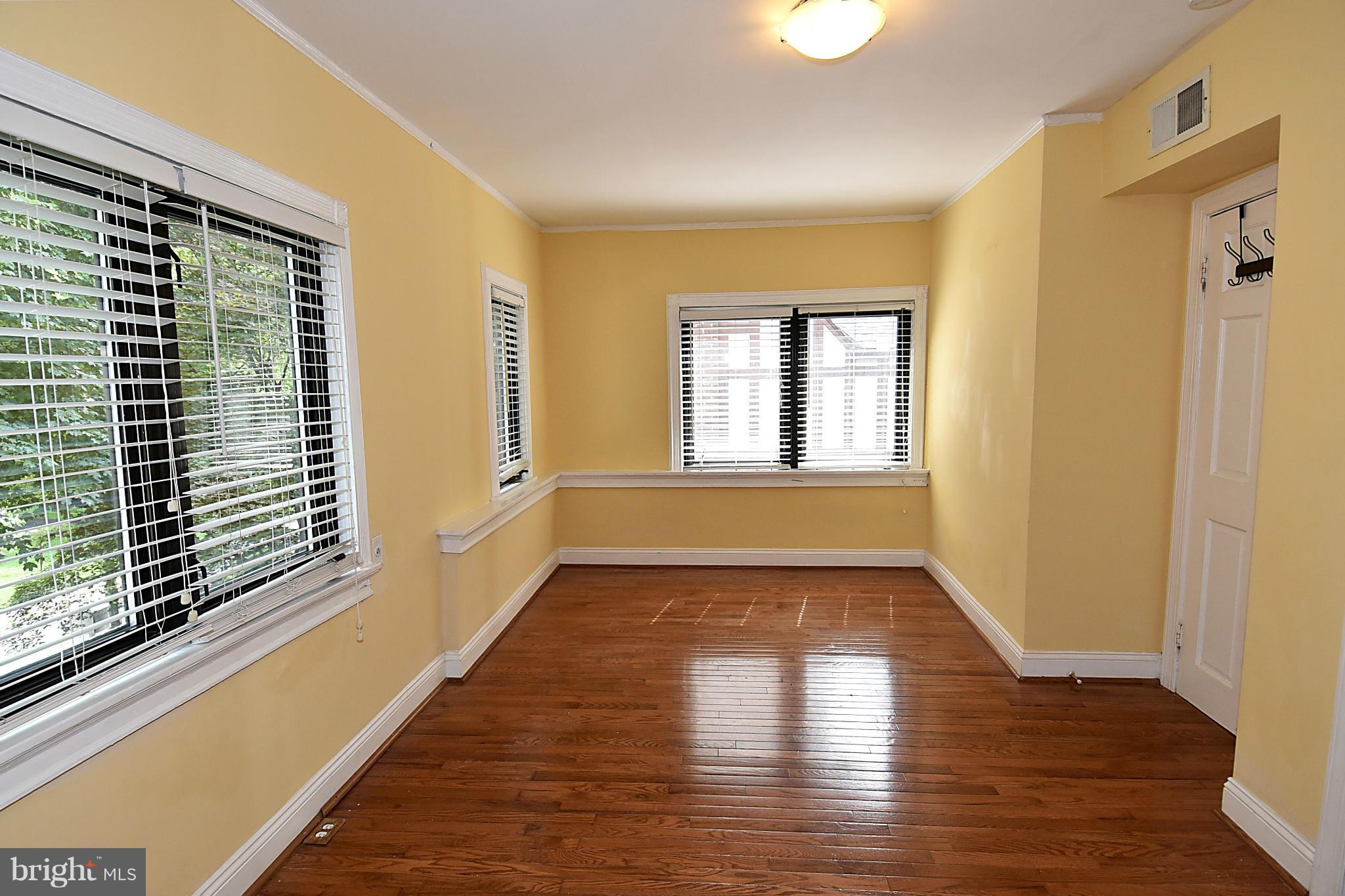 4412 Reservoir Road Northwest Washington, DC 20007 - Photo 17 of 30 Bedroom