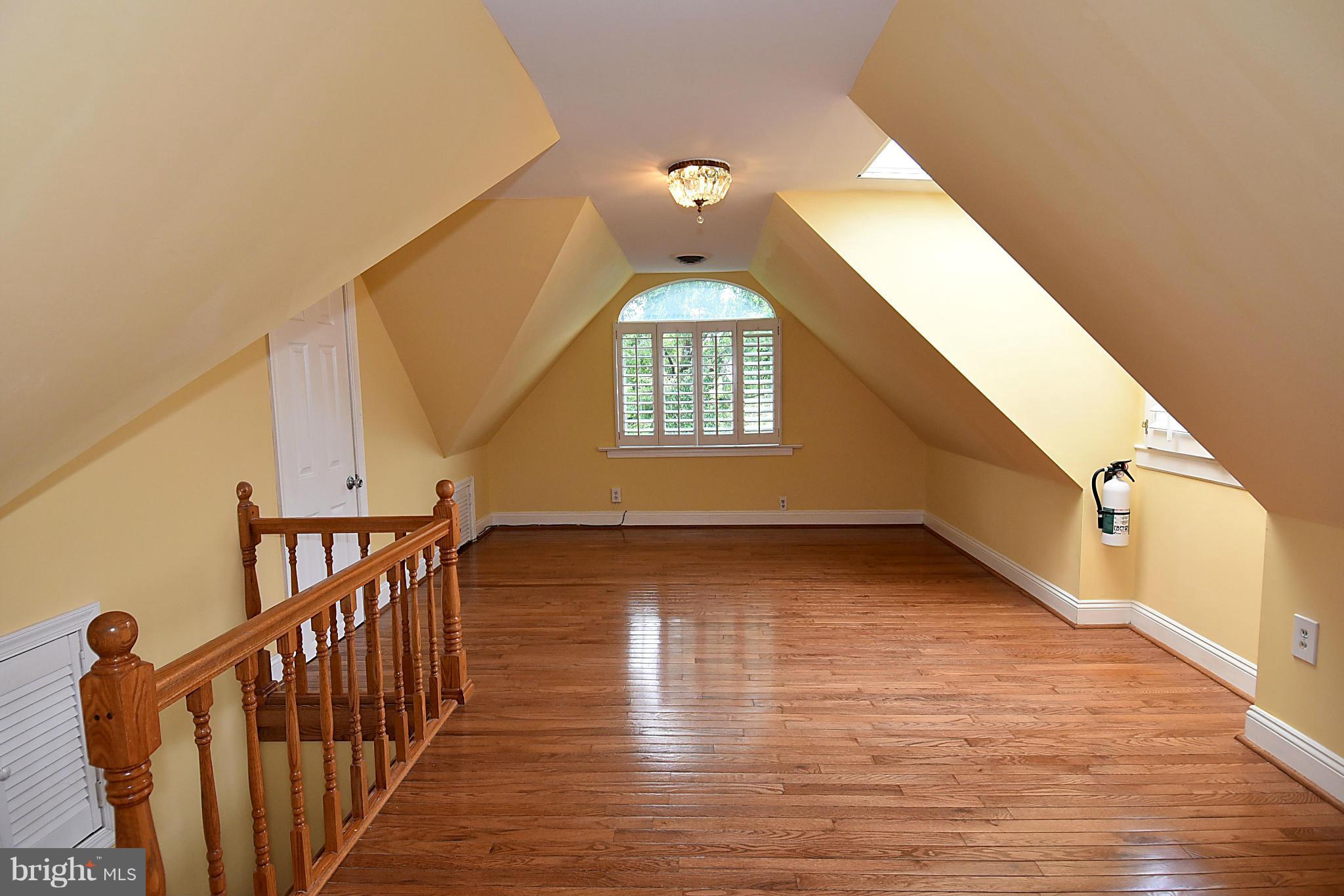 4412 Reservoir Road Northwest Washington, DC 20007 - Photo 22 of 30 Bedroom (Master)