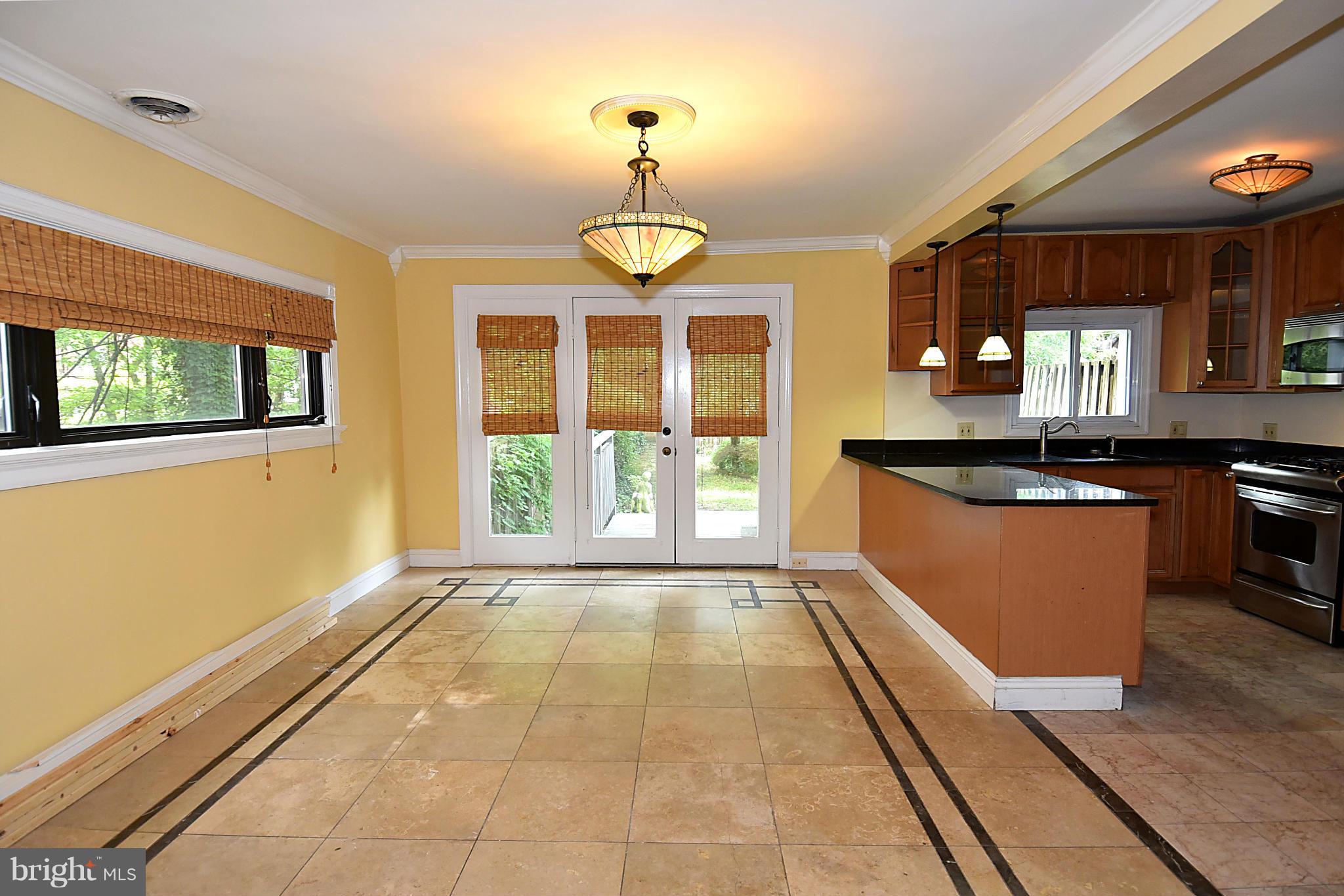4412 Reservoir Road Northwest Washington, DC 20007 - Photo 9 of 30 Dining Room