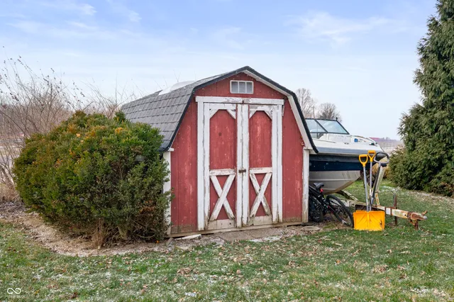 $199,000 | 9443 North Michigan Road, Fairland, IN 46126