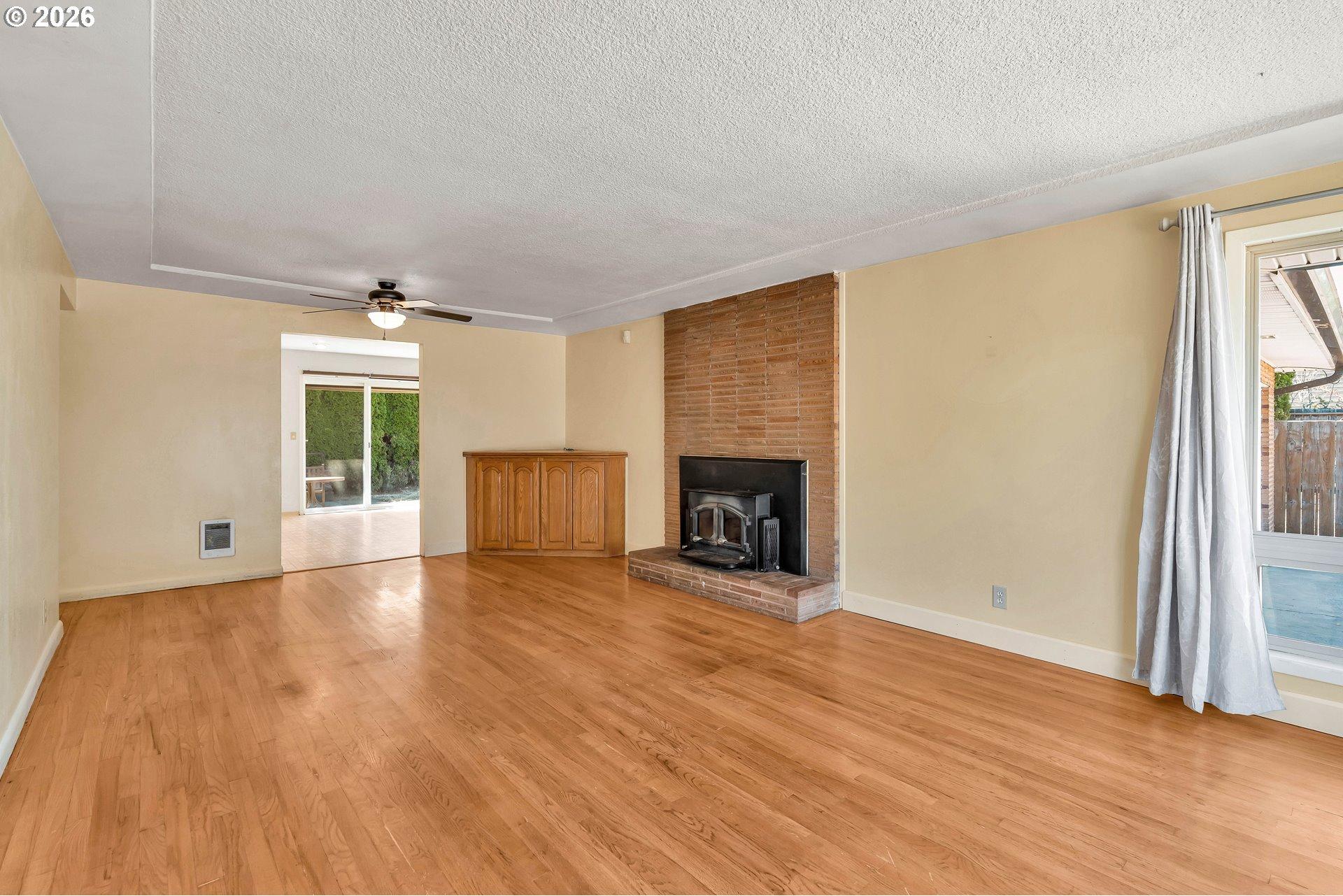 1204 Filbert Street Forest Grove, OR 97116 - Photo 6 of 36 Gallery Image 6