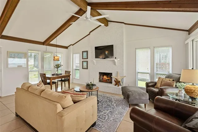 $625,000 | 104 Kingsway, Tool, TX 75143