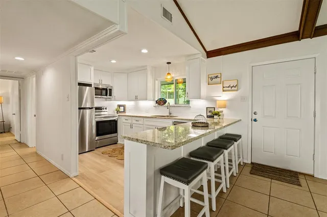 $625,000 | 104 Kingsway, Tool, TX 75143