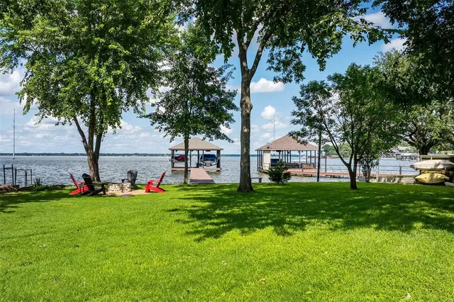 $625,000 | 104 Kingsway, Tool, TX 75143