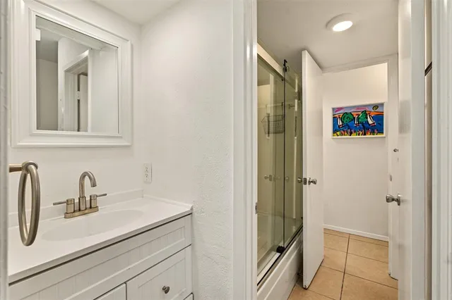 $625,000 | 104 Kingsway, Tool, TX 75143