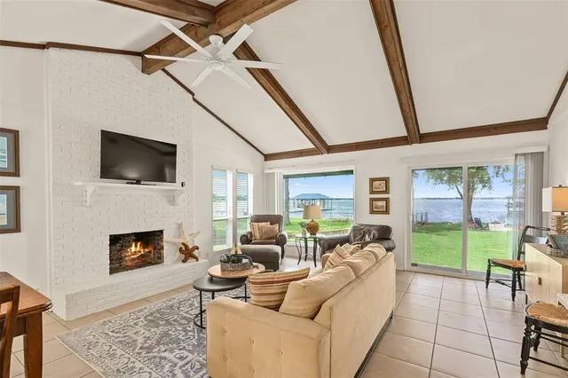 $625,000 | 104 Kingsway, Tool, TX 75143