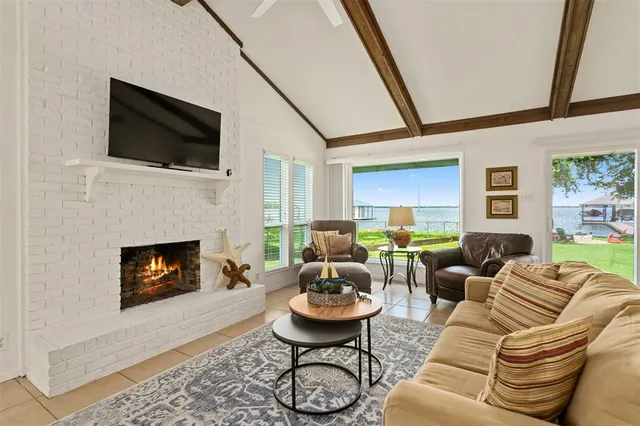 $625,000 | 104 Kingsway, Tool, TX 75143