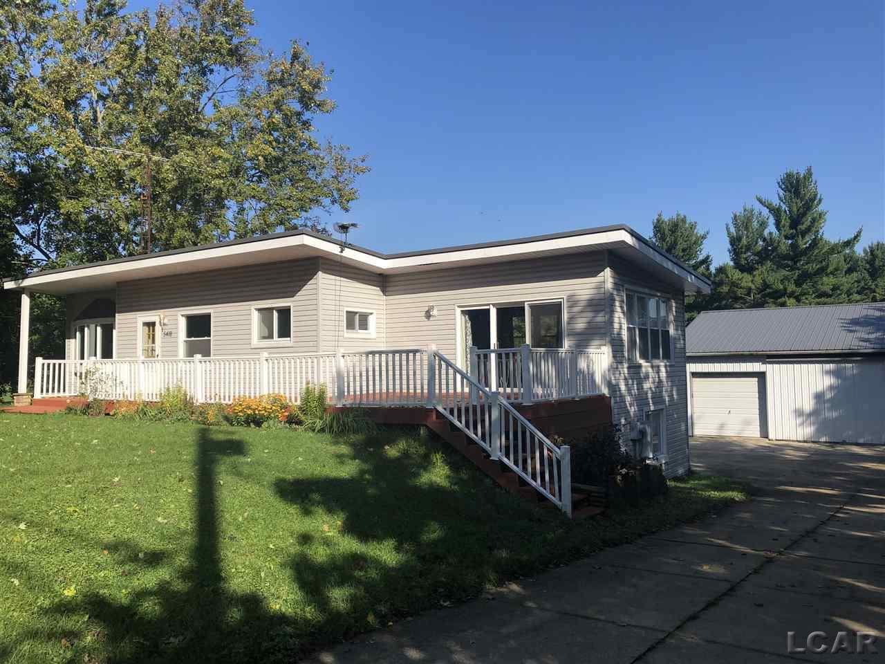 5418 Hunt Road Adrian, MI 49221 - Photo 3 of 25 31396237-2.JPG