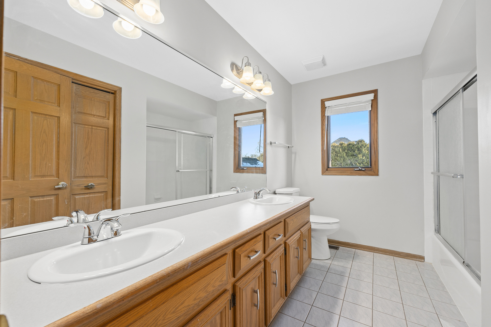 13035 Parker Road Lemont, IL 60439 - Photo 34 of 50 Gallery Image 34