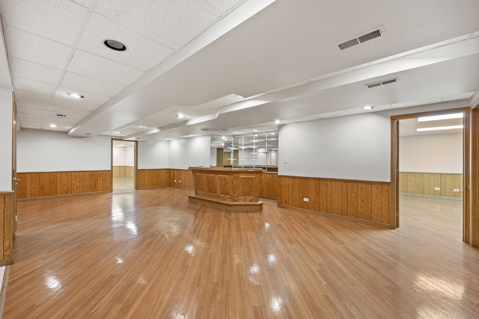 13035 Parker Road Lemont, IL 60439 - Photo 43 of 50 Gallery Image 43
