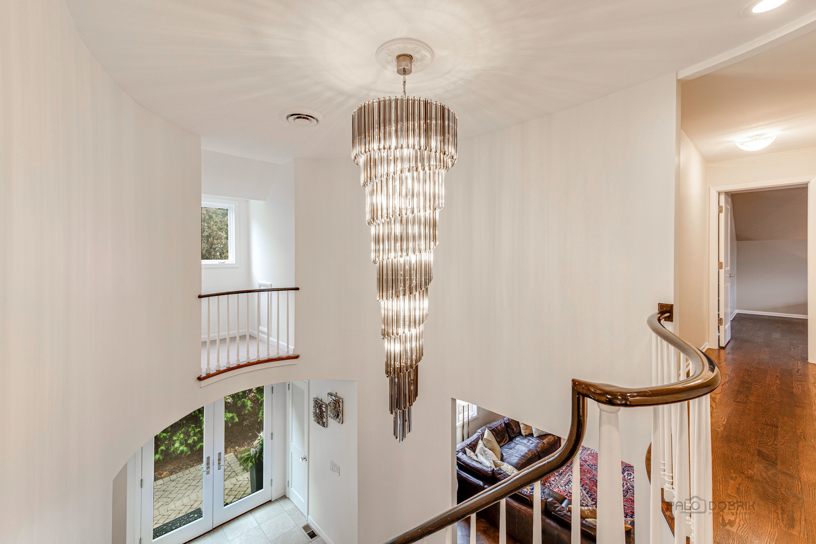 783 Valley Road Glencoe, IL 60022 - Photo 26 of 45 a view of entryway with wooden floor