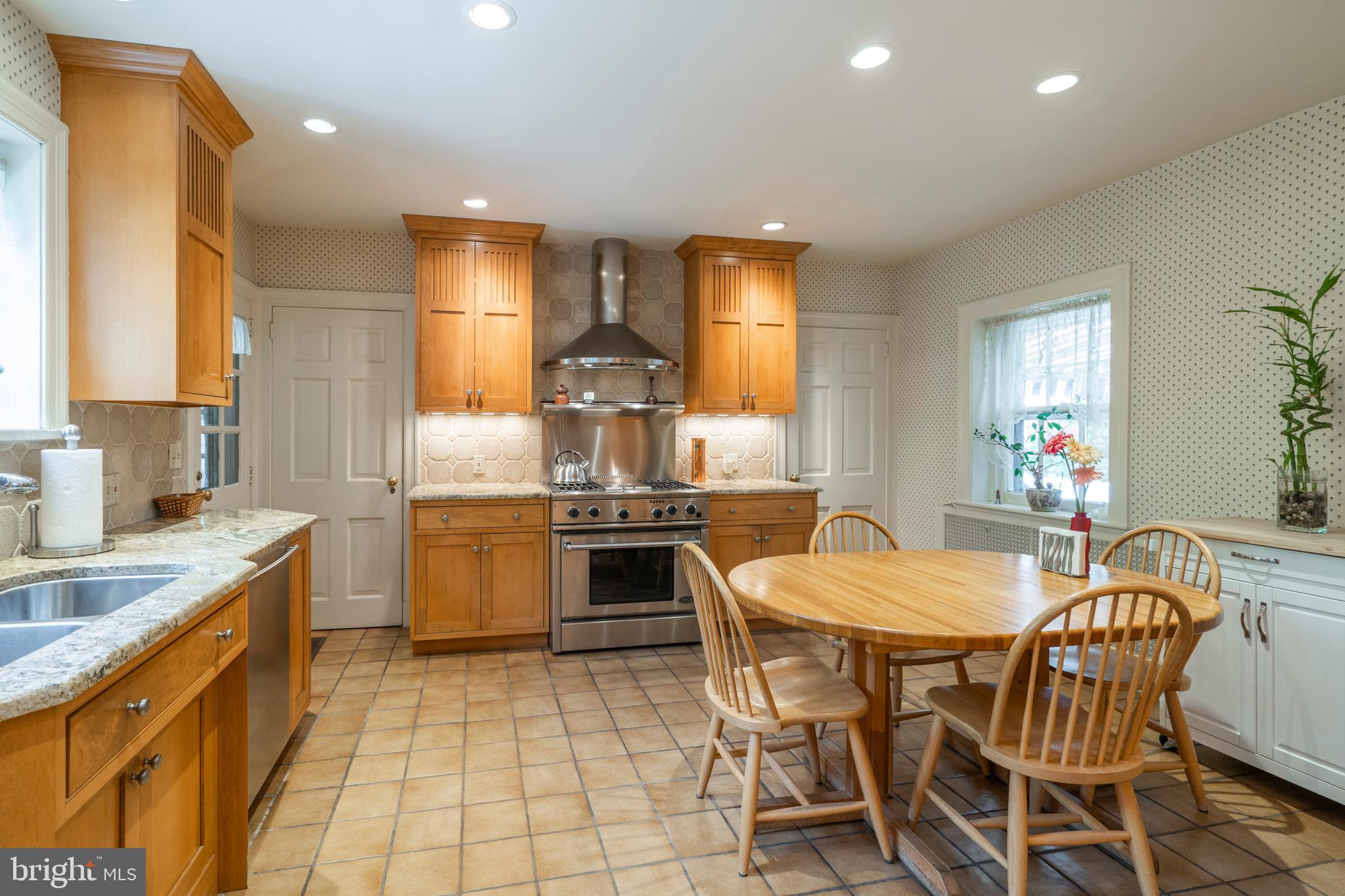 149 Golfview Road Ardmore, PA 19003 - Photo 11 of 73