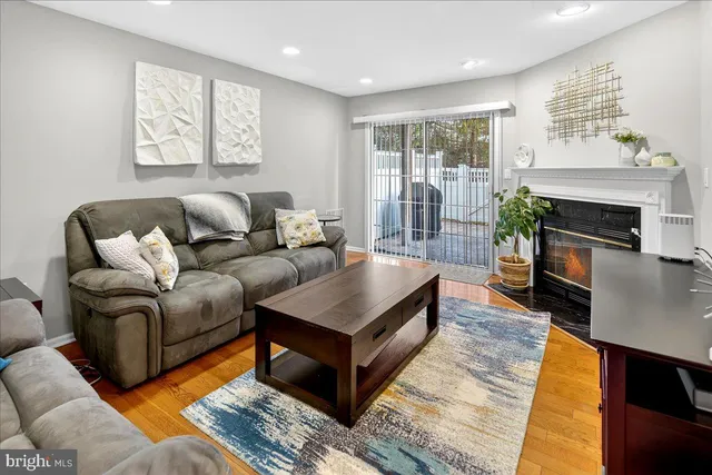 $625,000 | 200 Amberleigh Drive, Pennington, NJ 08534