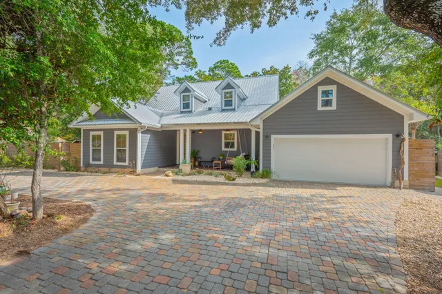 $734,900 | 903 Lido Circle East, Niceville, FL 32578