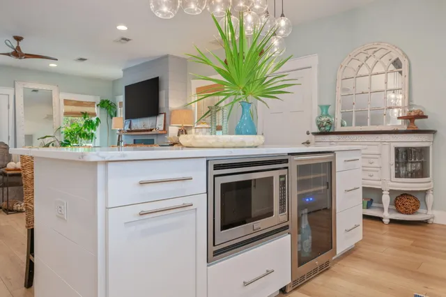 $734,900 | 903 Lido Circle East, Niceville, FL 32578