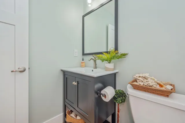 $734,900 | 903 Lido Circle East, Niceville, FL 32578