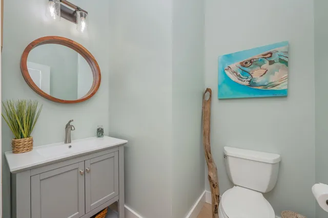 $734,900 | 903 Lido Circle East, Niceville, FL 32578