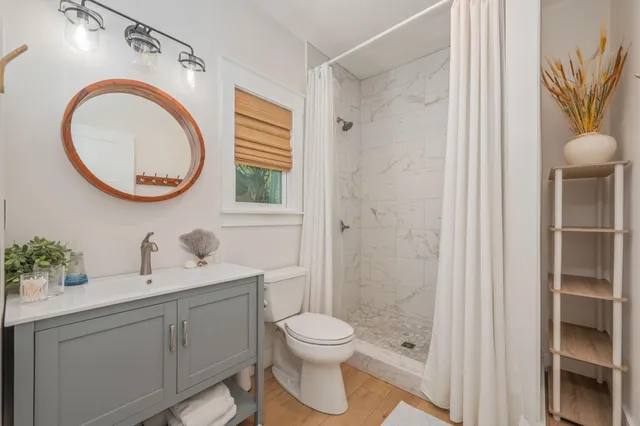 $734,900 | 903 Lido Circle East, Niceville, FL 32578