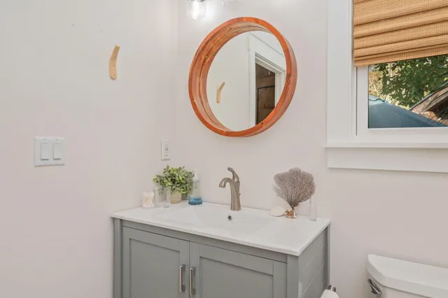 $734,900 | 903 Lido Circle East, Niceville, FL 32578