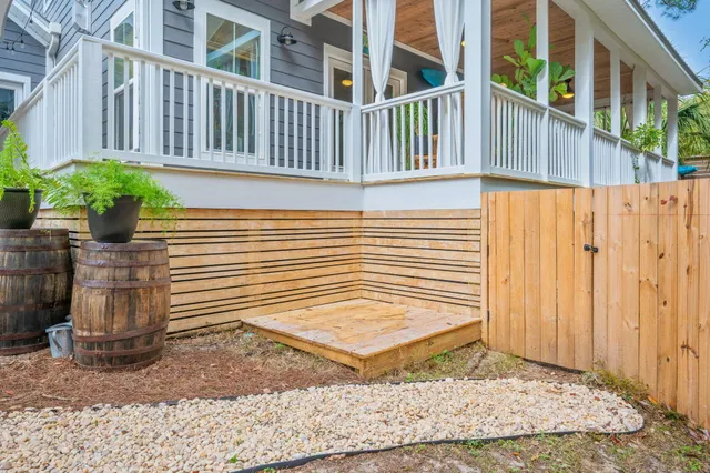 $734,900 | 903 Lido Circle East, Niceville, FL 32578