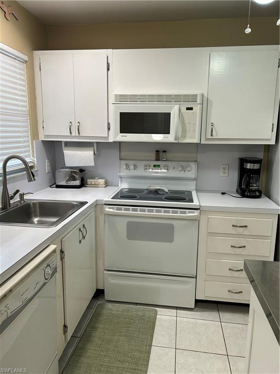 170 Turtle Lake Court, Unit 304 Naples, FL 34105 - Photo 3 of 13