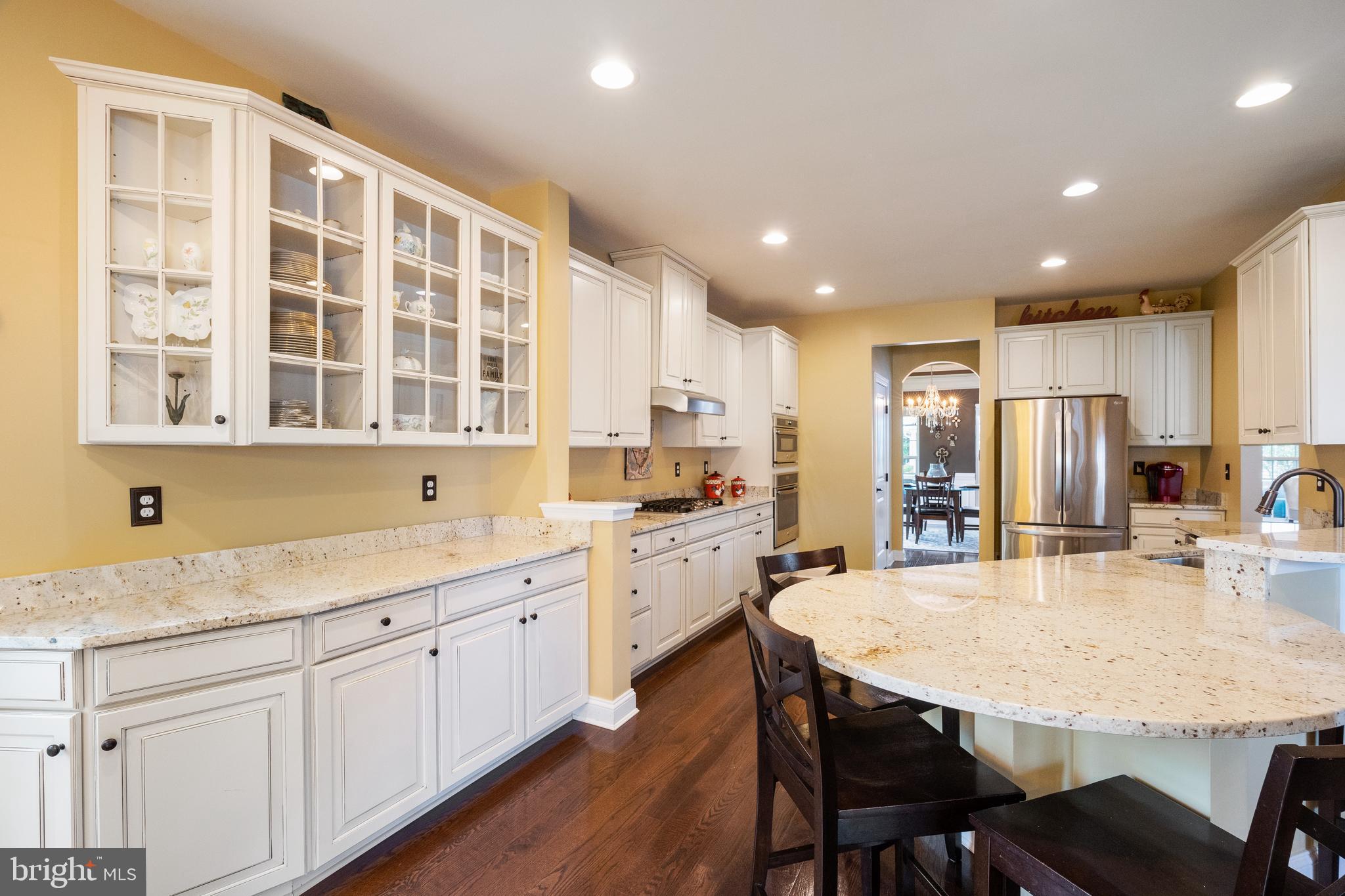 3939 Salome Road Doylestown, PA 18902 - Photo 14 of 32 White cabinets and Granite counters
