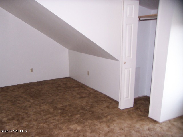 741 Pongala Road Tieton, WA 98947 - Photo 11 of 19 bedroom 1