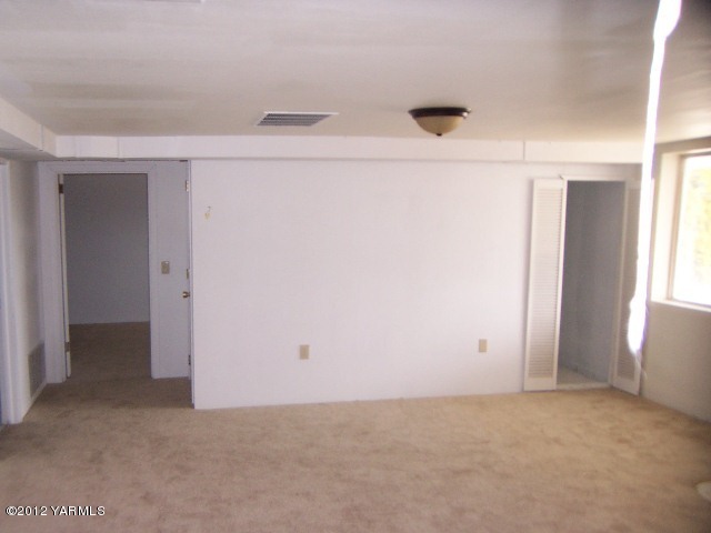 741 Pongala Road Tieton, WA 98947 - Photo 13 of 19 bedroom 3