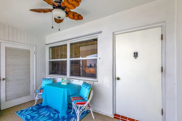 $2,000 | 100 Shore Court, Unit 210, North Palm Beach, FL 33408