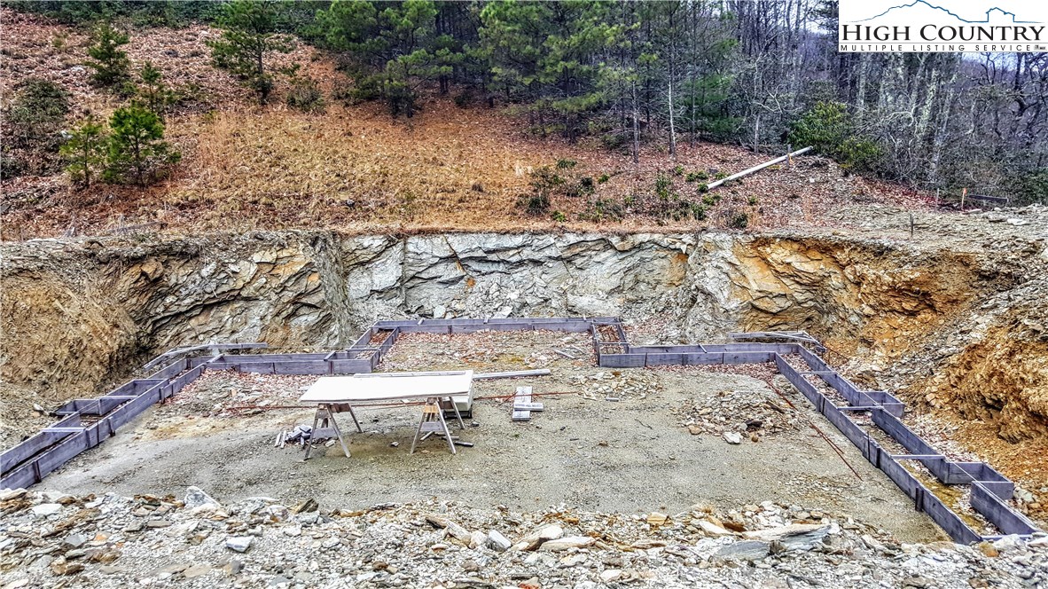 389 Rock Cliff Road Boone, NC 28607 - Photo 6 of 9 Gallery Image 6