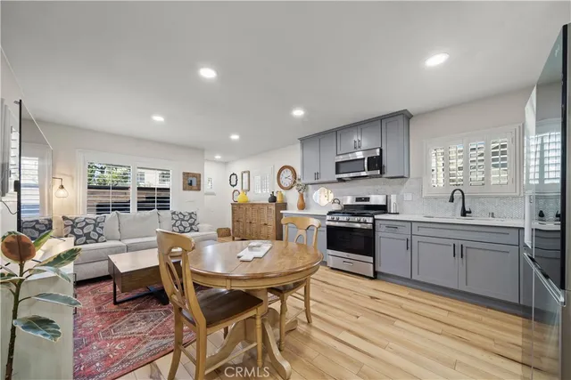 $524,900 | 2324 East 14th Street, Long Beach, CA 90804